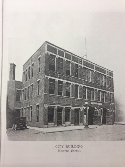 Vintage Photo of City Building on Monroe Street